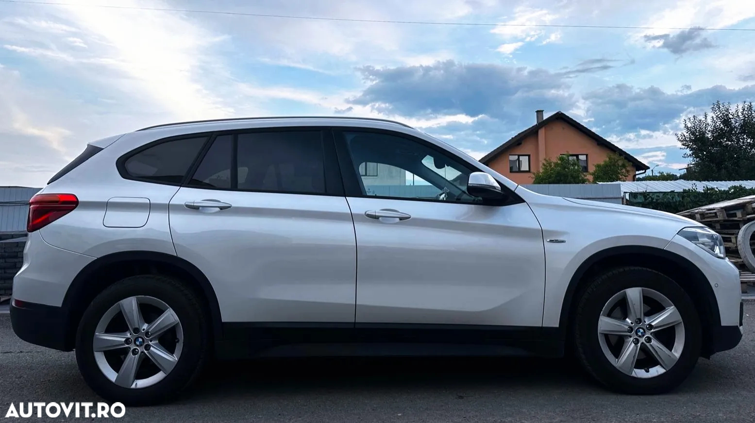 BMW X1 - 4