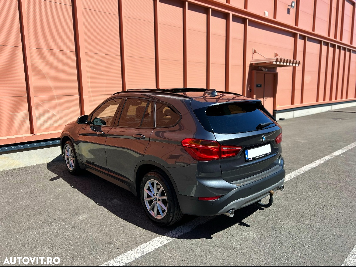 BMW X1 xDrive20d Aut. Sport Line - 3