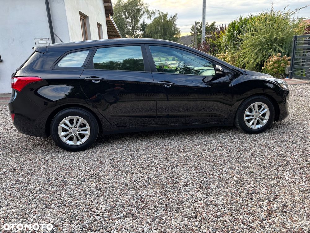 Hyundai i30 1.6 GDI Premium - 10
