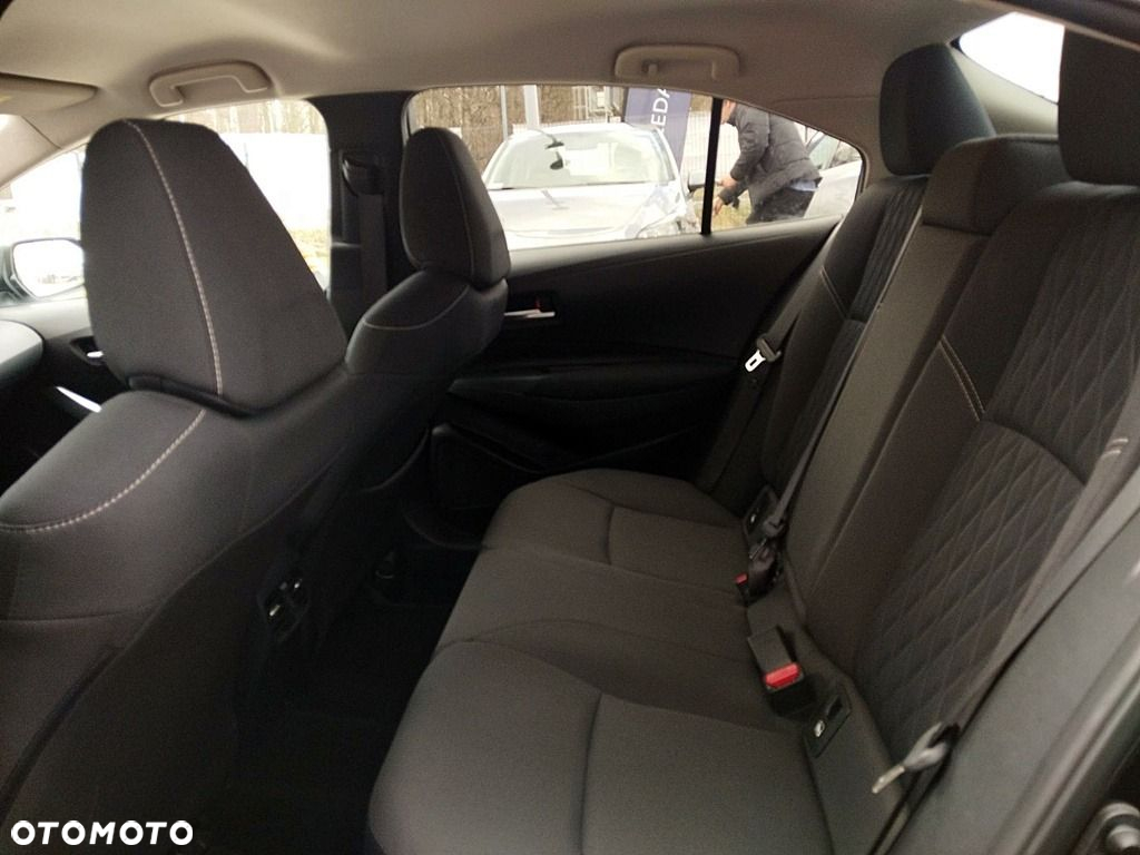 Toyota Corolla - 11