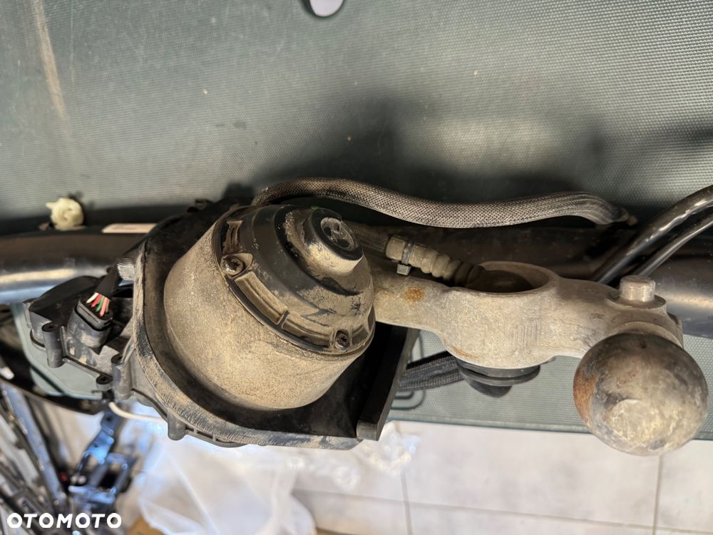 Volvo Xc60 jak holowniczy 32293995 - 3