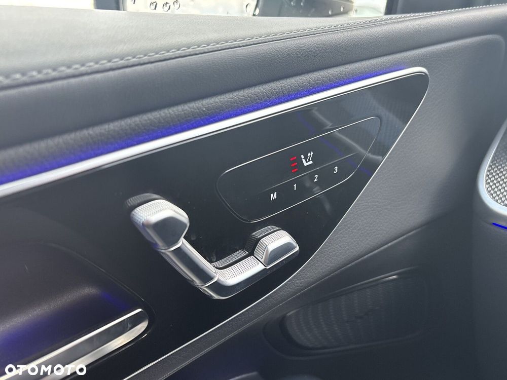 Mercedes-Benz GLC - 22