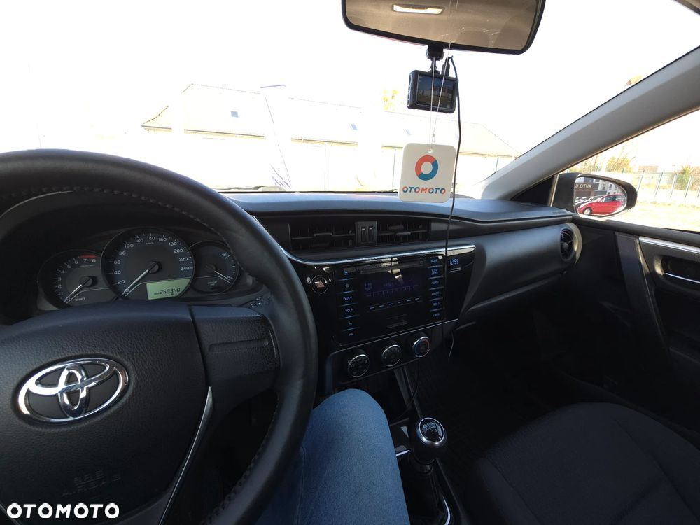 Toyota Corolla 1.6 Active EU6 - 29