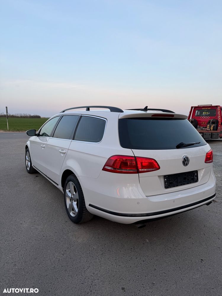 Volkswagen Passat 2.0 TDI 4Motion DPF DSG Comfortline - 4