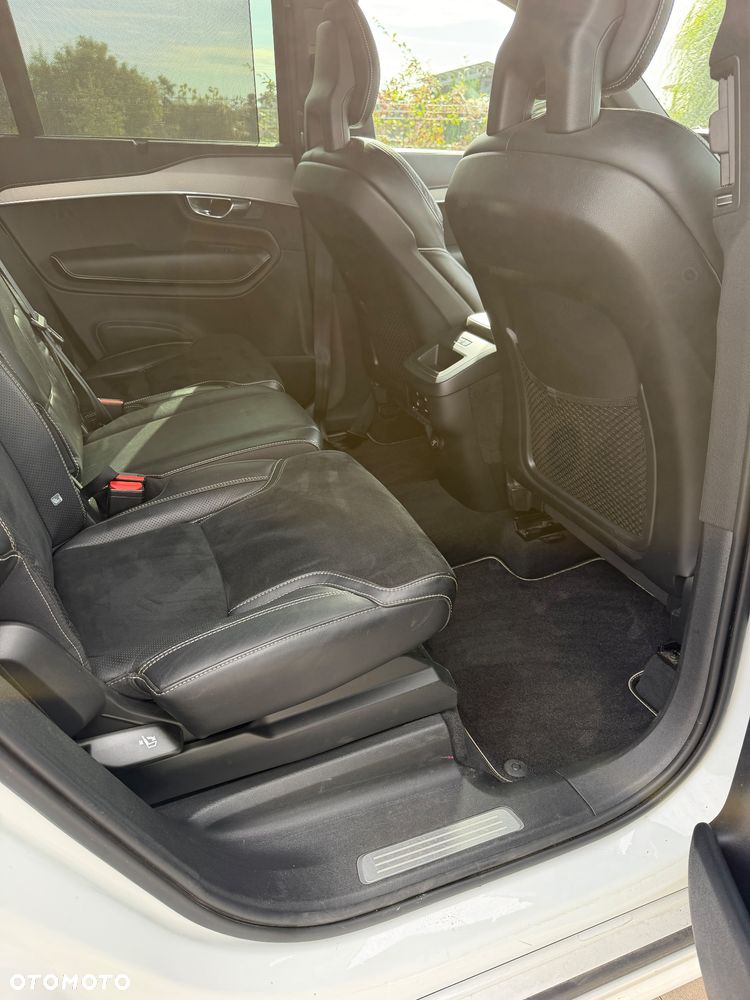 Volvo XC 90 - 30