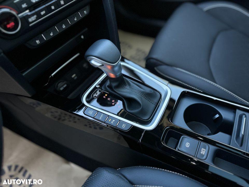 Kia XCeed - 23