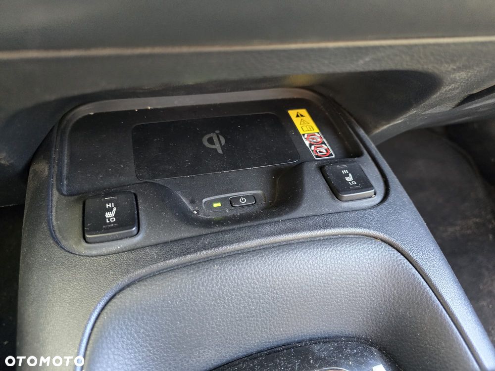 Toyota Corolla 1.8 Hybrid Comfort - 17