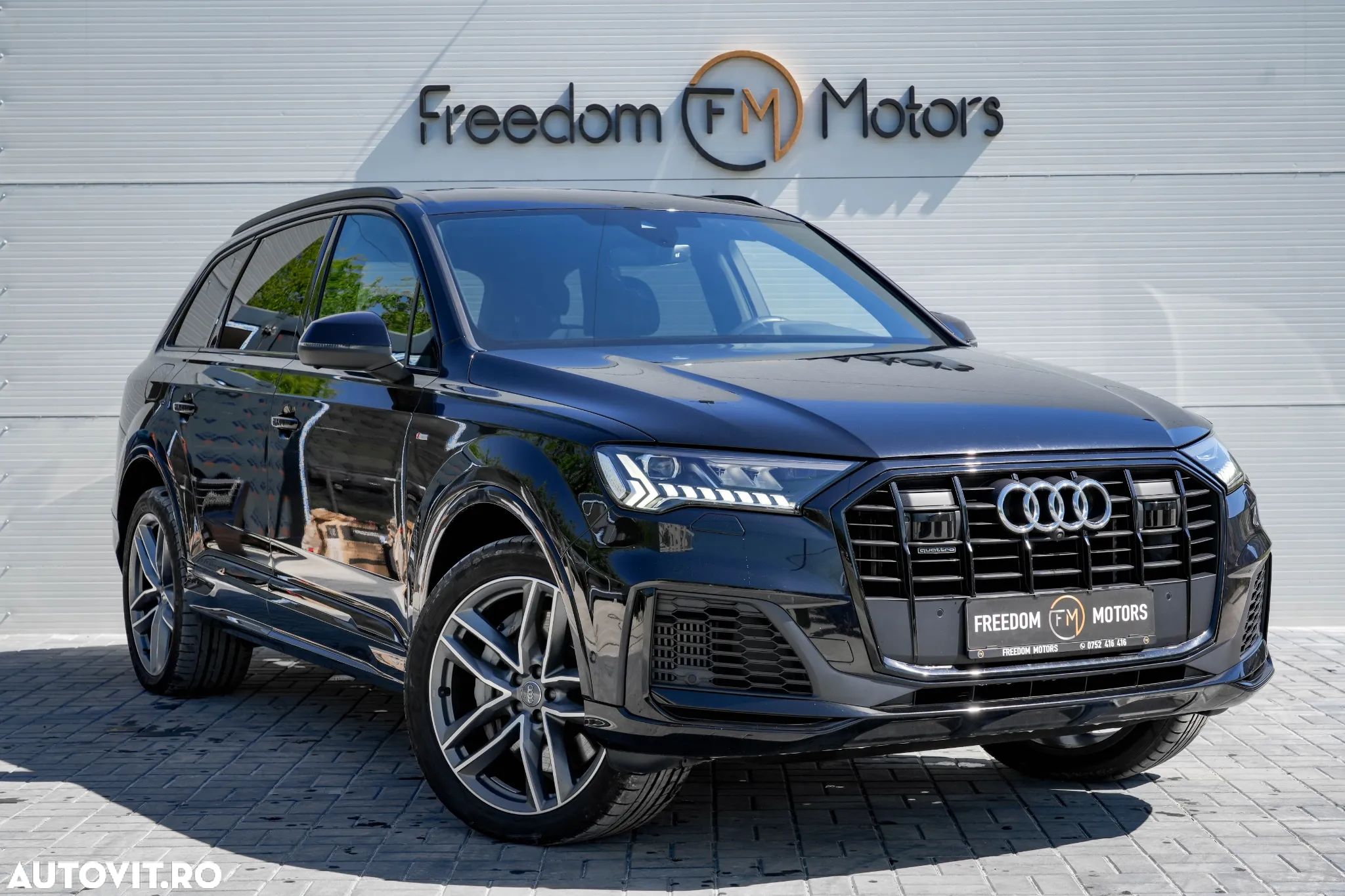 Audi Q7 55 TFSI e quattro Tiptronic PHEV S Line - 1