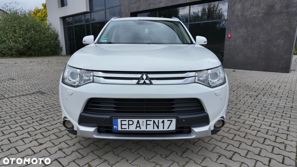 Mitsubishi Outlander 2.2 DID Instyle Navi 4WD - 6