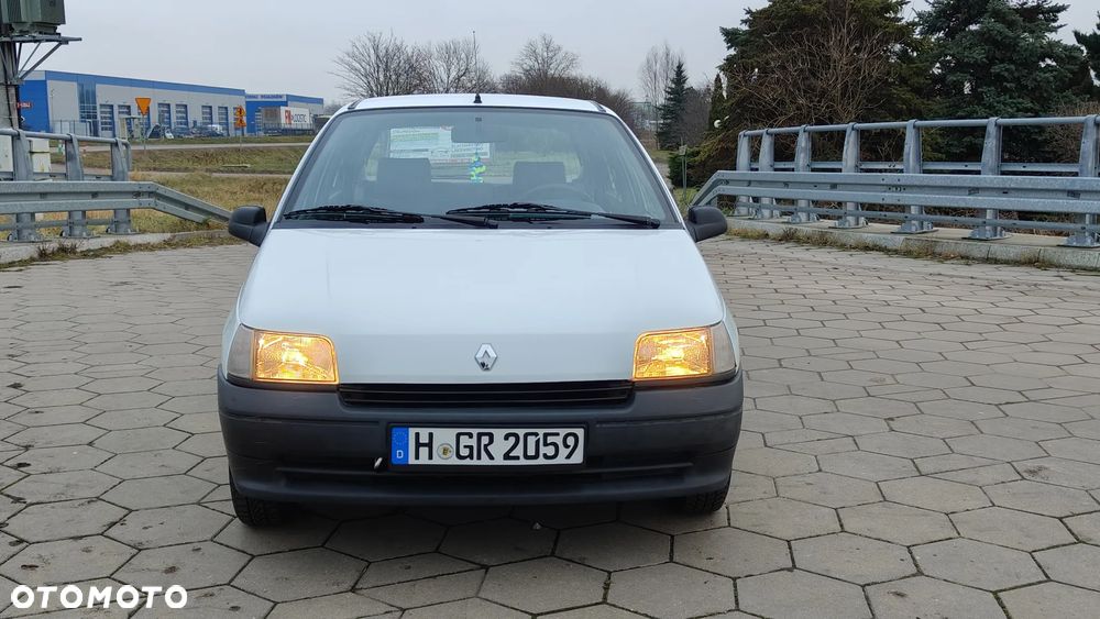 Renault Clio - 2