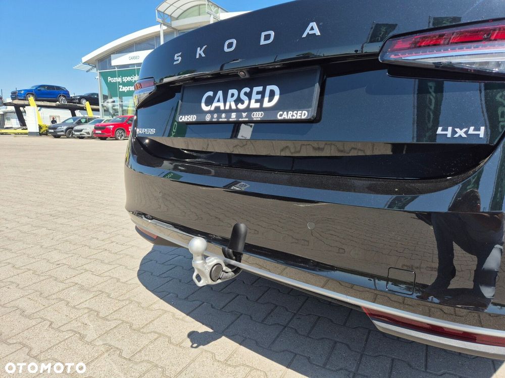 Skoda Superb 2.0 TDI SCR 4x4 L&K DSG - 11