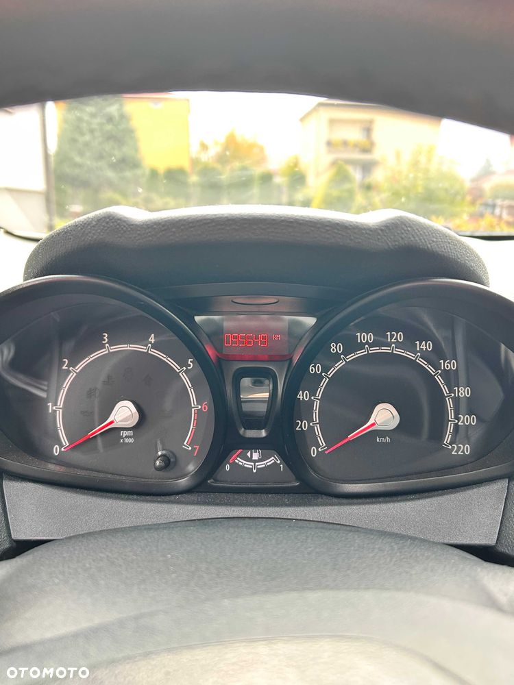 Ford Fiesta - 13