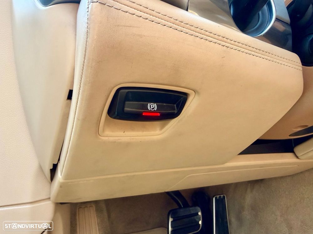 Porsche Panamera S Hybrid - 25