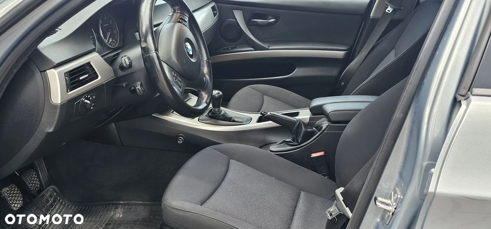 BMW Seria 3 320d - 8