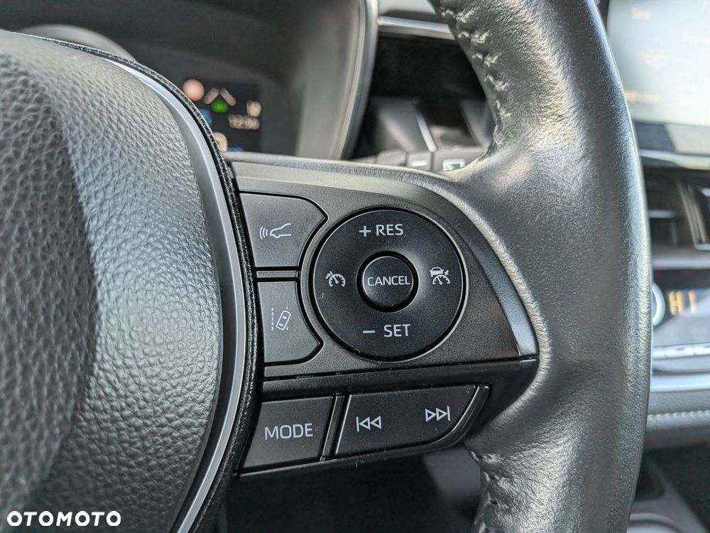 Toyota Corolla 2.0 Hybrid Comfort - 24