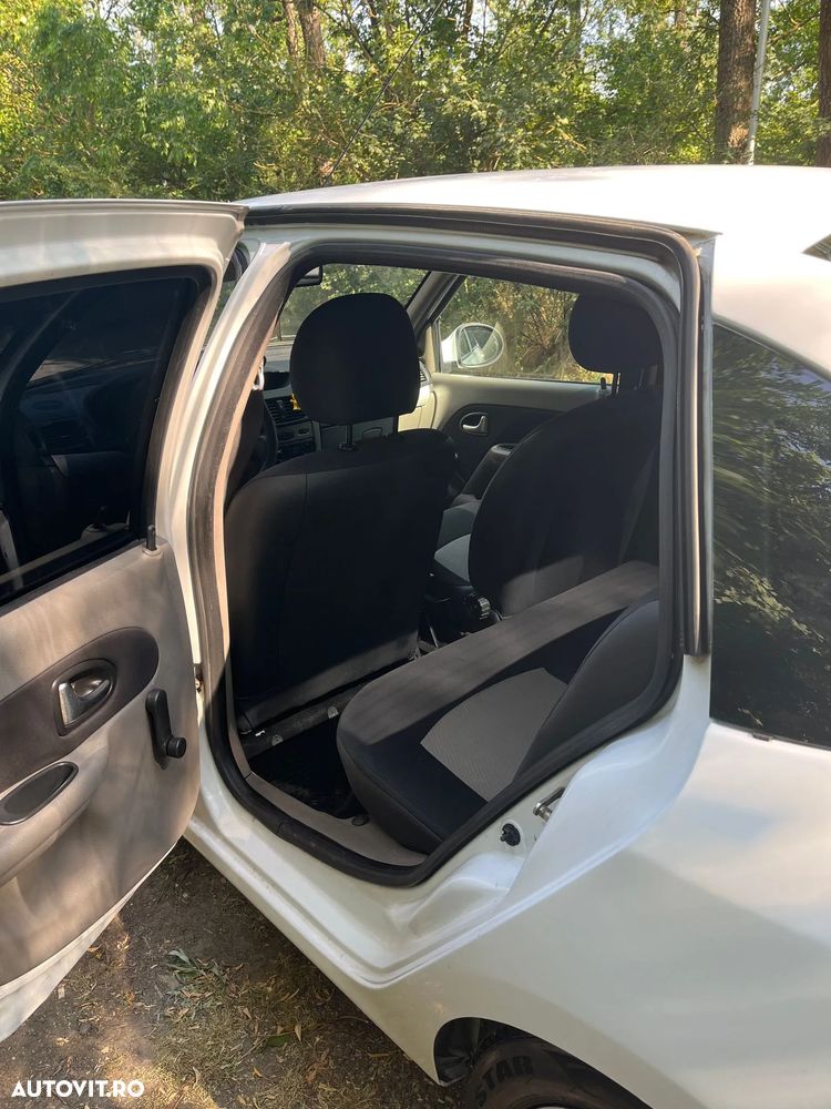 Renault Symbol 1.2 16V Authentique - 6