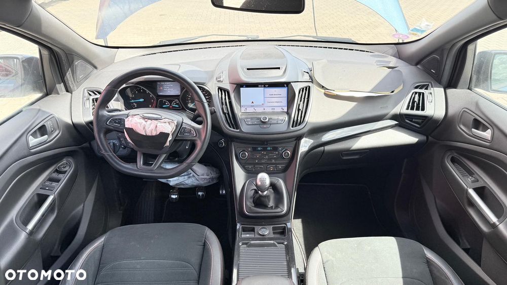 Ford Kuga 1.5 EcoBoost ST-LINE - 16