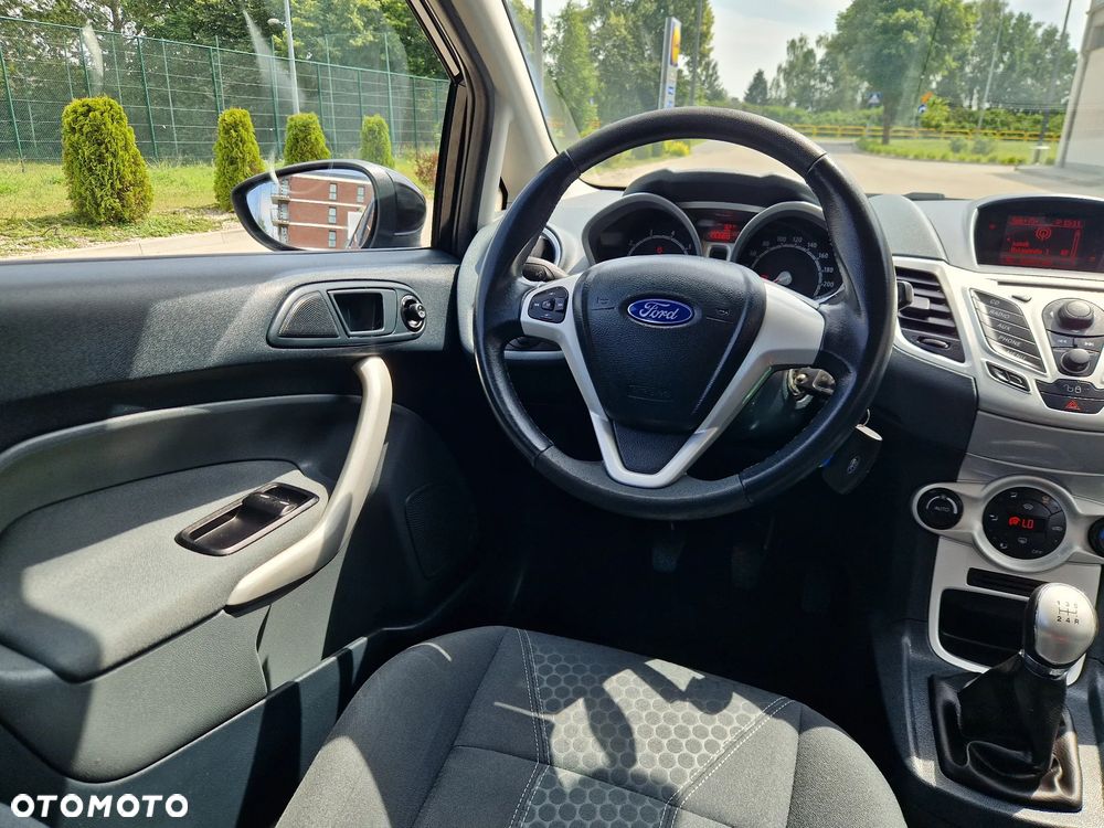 Ford Fiesta 1.25 Titanium - 21