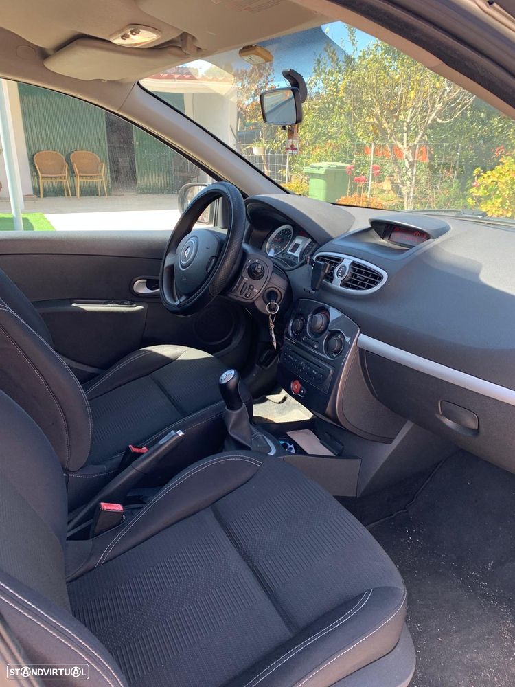 Renault Clio 1.5 dCi 90 FAP Dynamique - 5