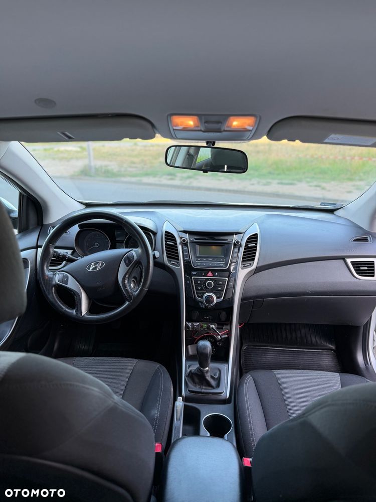 Hyundai i30 1.4 Classic + - 11