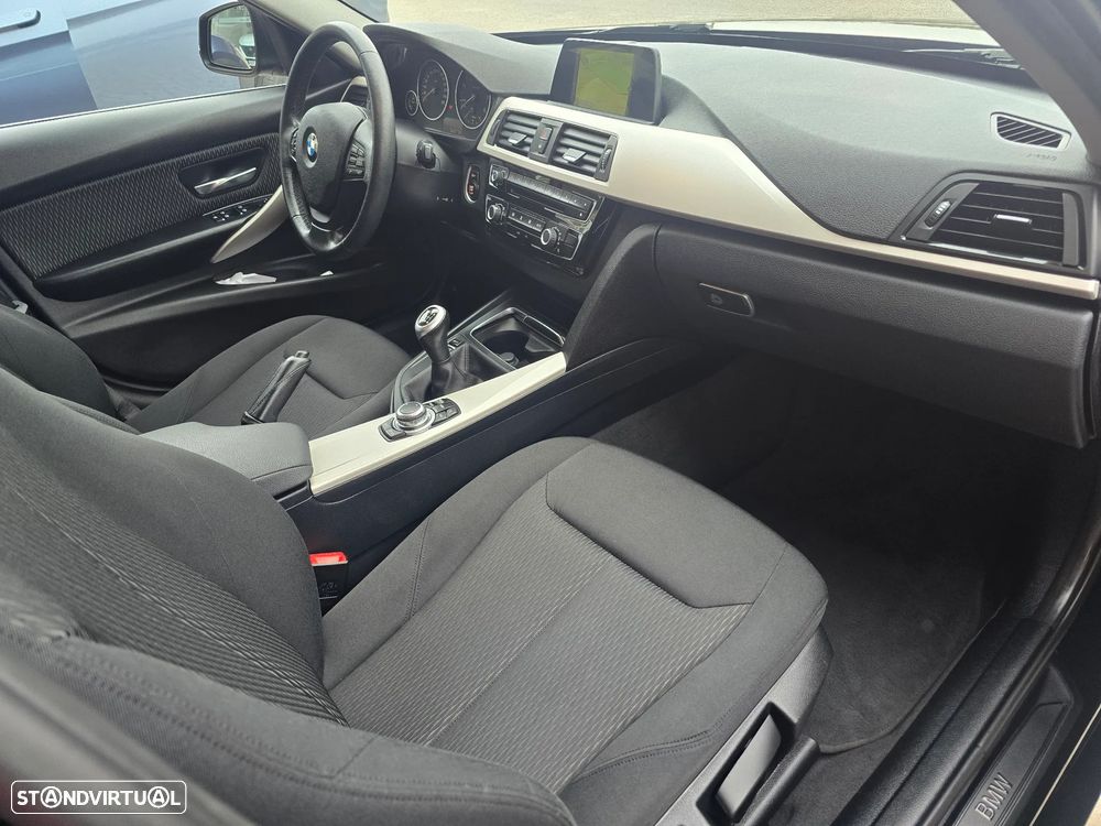 BMW 318 d Advantage - 9