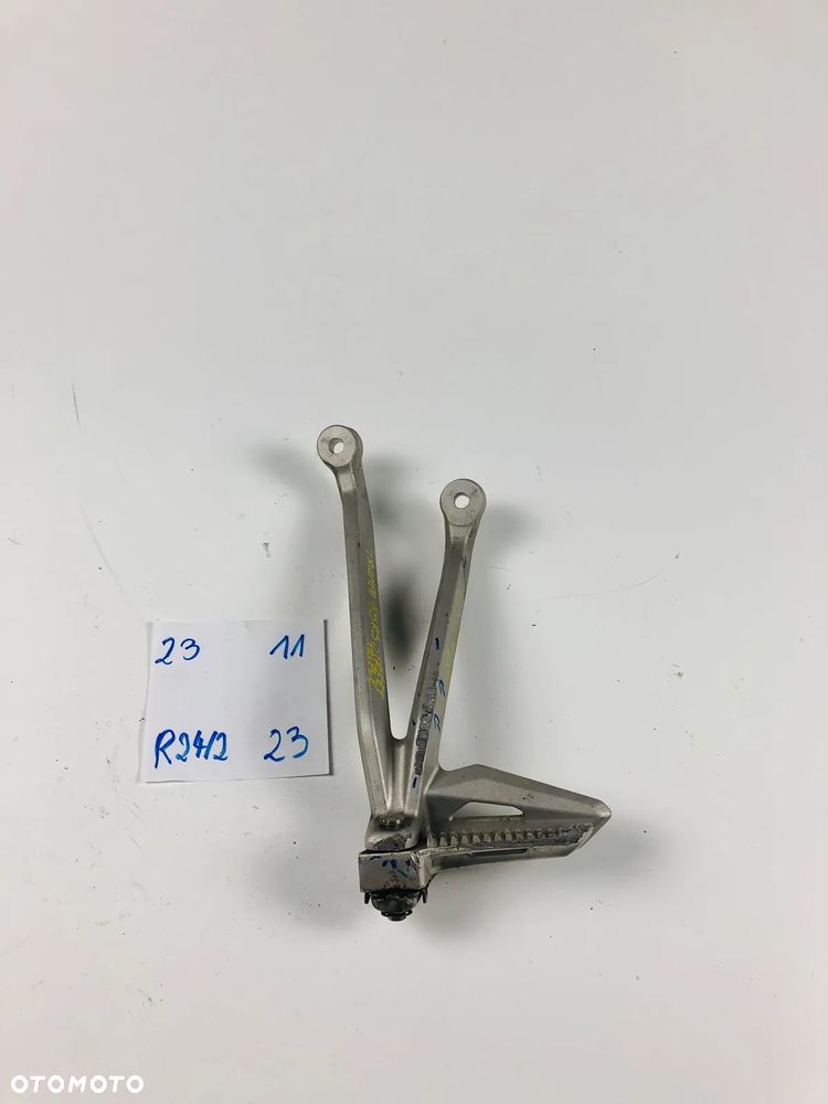 Triumph Street Triple 765 Set Lewy Pasażera Tył Podnóżek - 1