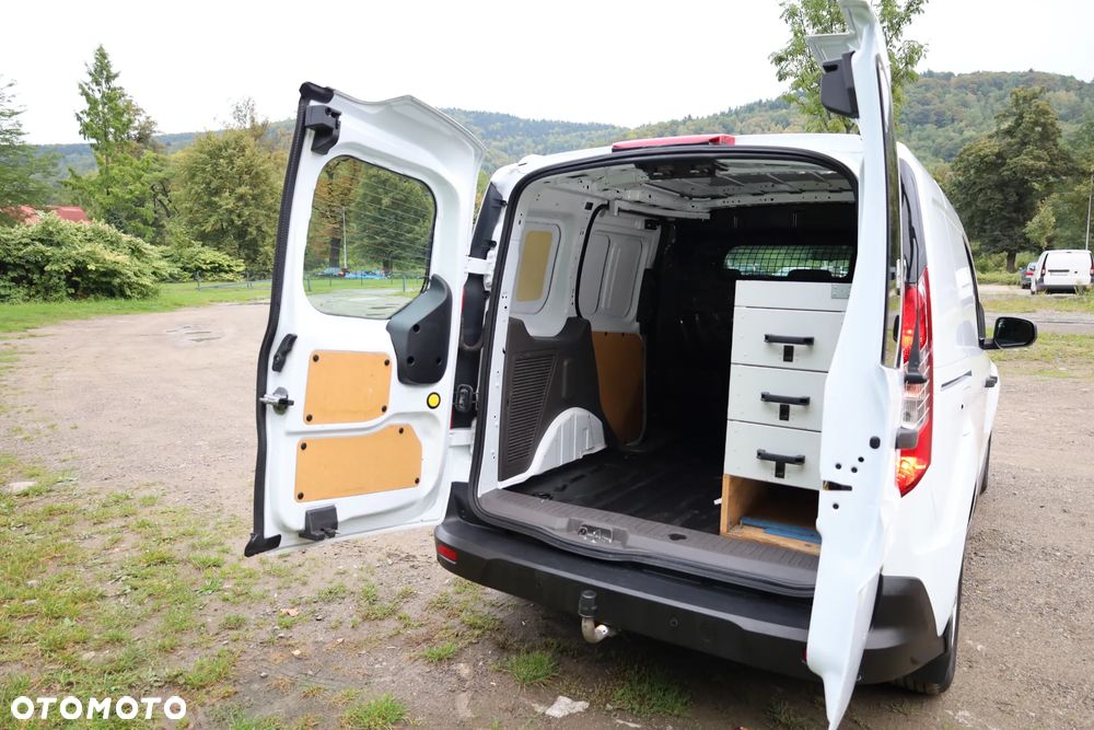 Ford Transit Connect - 21