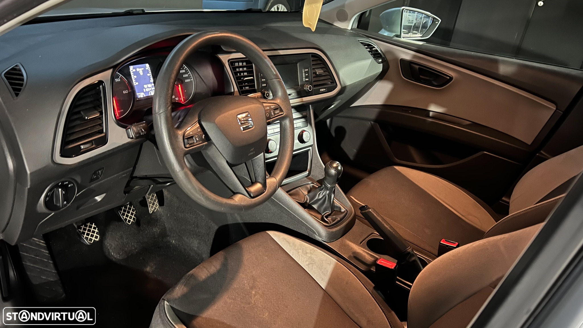 SEAT Leon 1.6 TDI Sport - 11