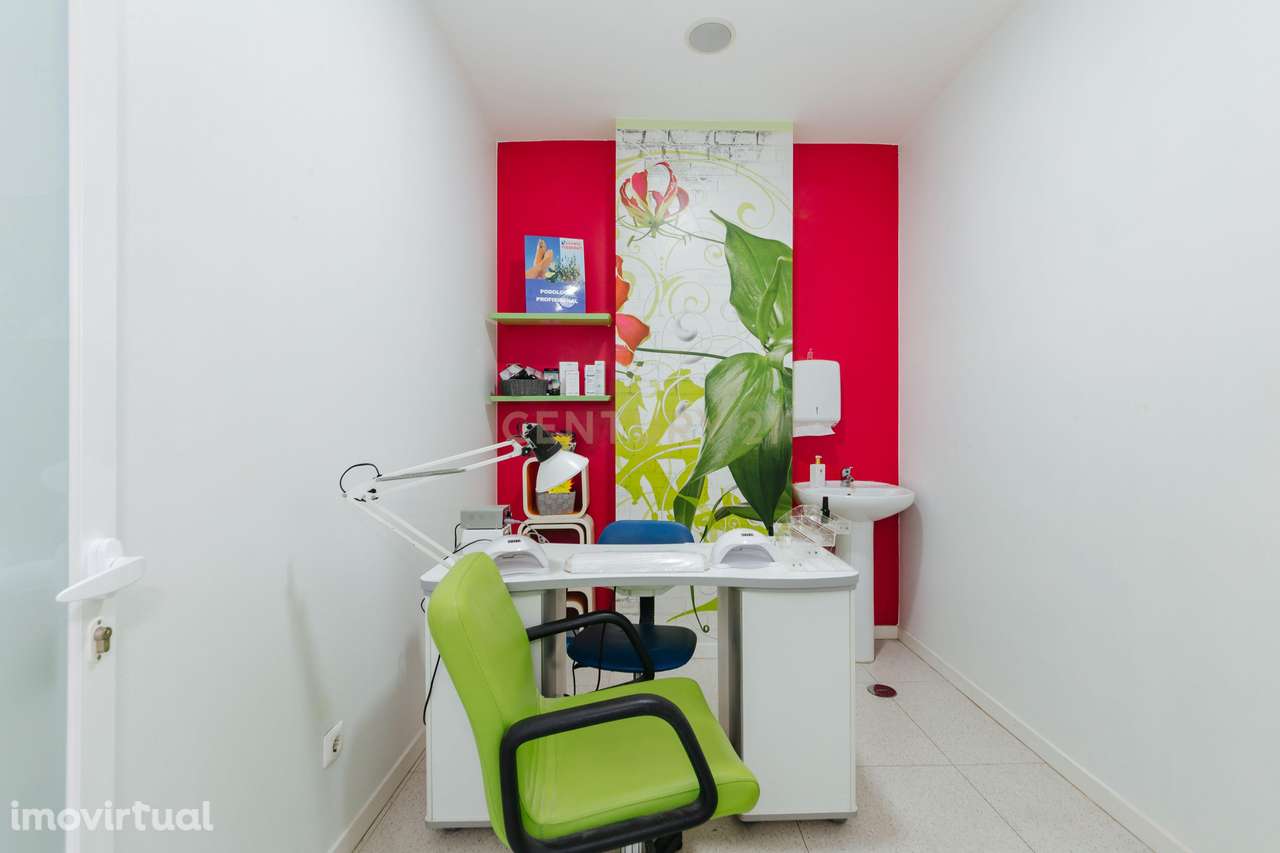 Espaço Comercial para Arrendamento no Montijo – 107 m² Pronto a Recebe - Grande imagem: 3/25