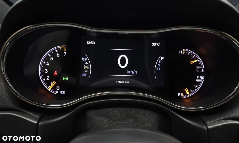 Jeep Grand Cherokee - 9