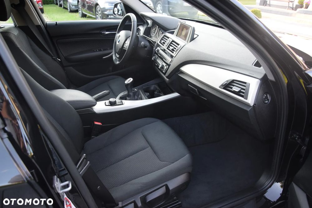 BMW Seria 1 120i Advantage - 7