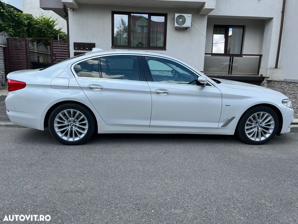 BMW Seria 5 530d Aut. Luxury Line - 2