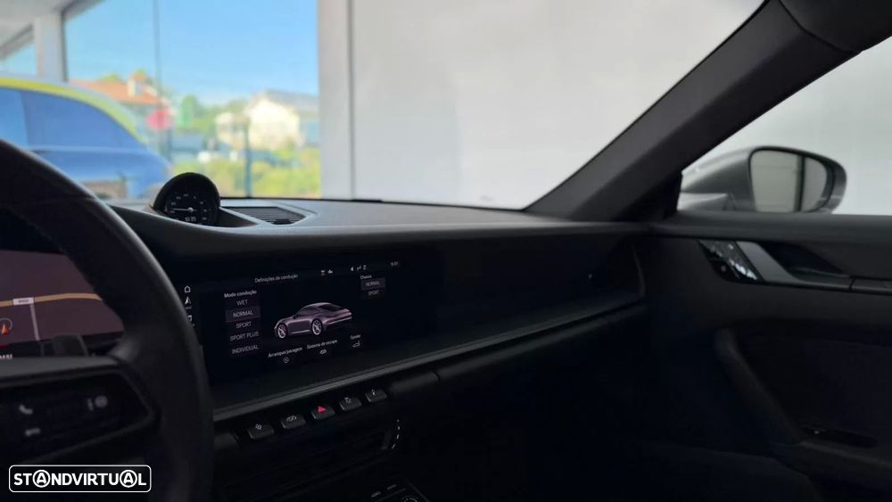 Porsche 911 (992) Carrera PDK - 17