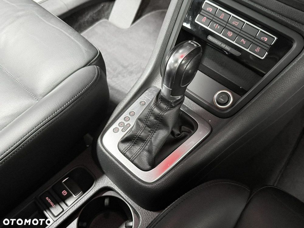 Volkswagen Sharan 2.0 TDI DSG Blue Motion Highline - 32