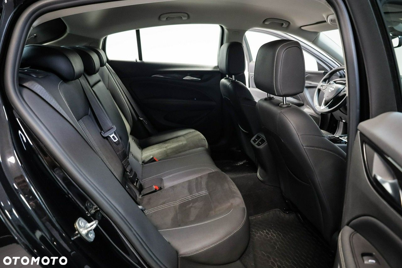 Opel Insignia - 23