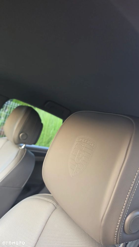 Porsche Macan T - 24
