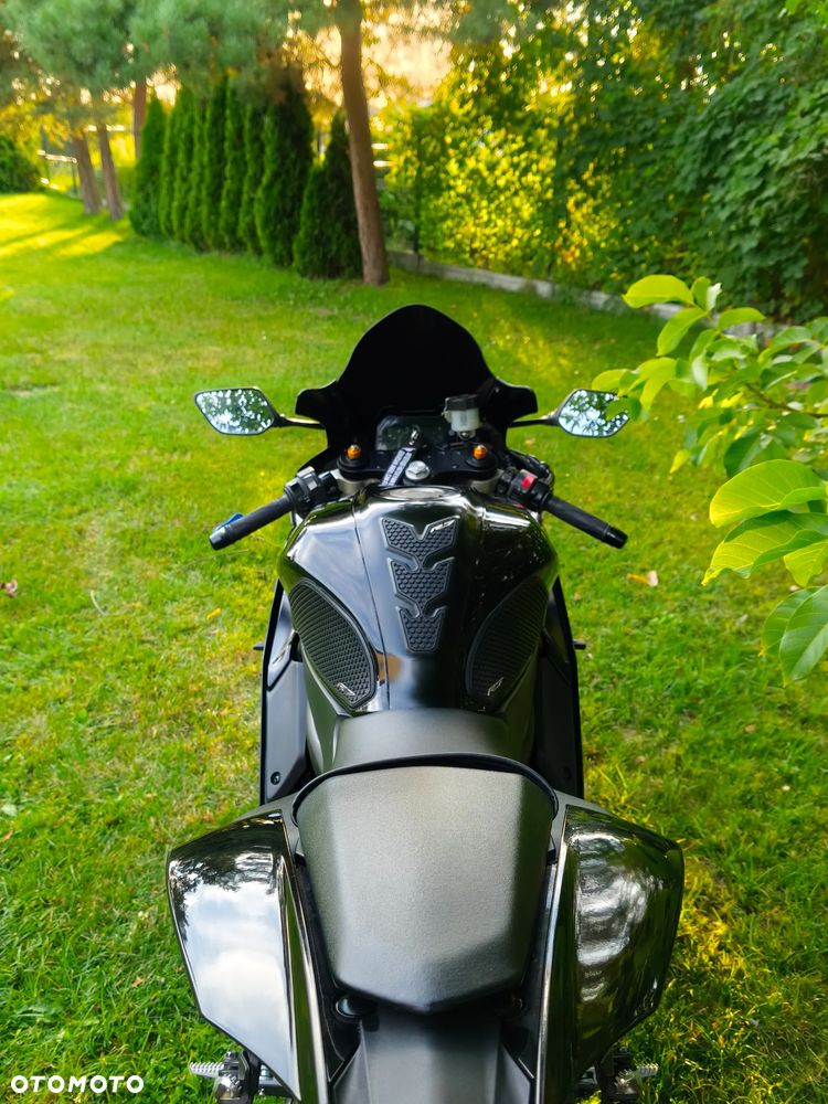 Yamaha R7 - 19