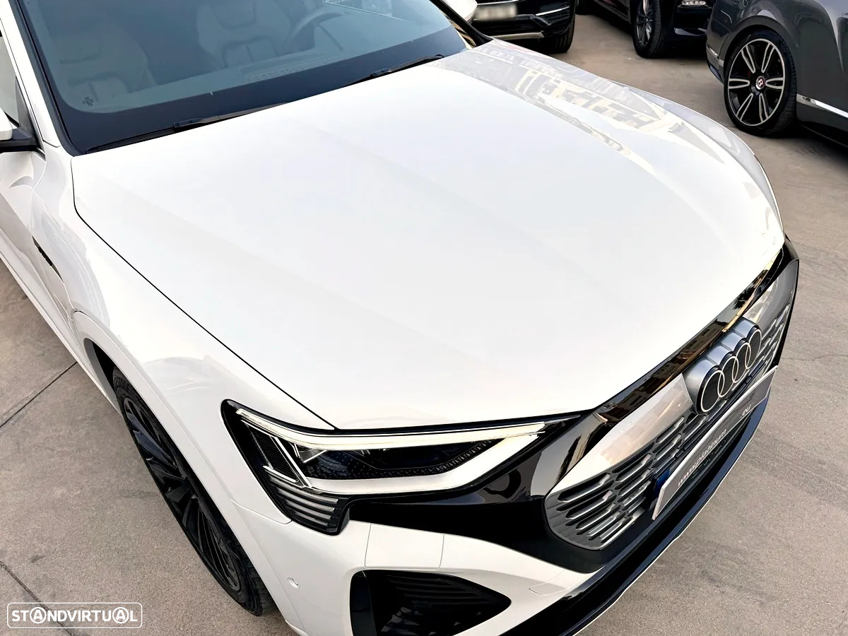 Audi Q8 e-Tron 50 quattro S line - 38