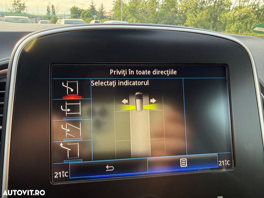 Renault Grand Scenic ENERGY TCe 115 INTENS - 8