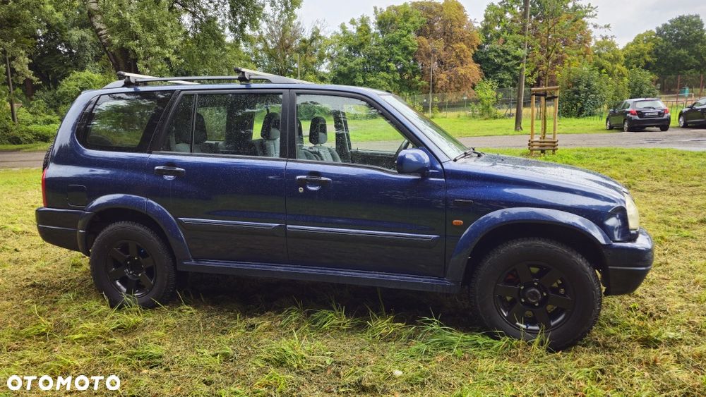Suzuki XL7 - 3