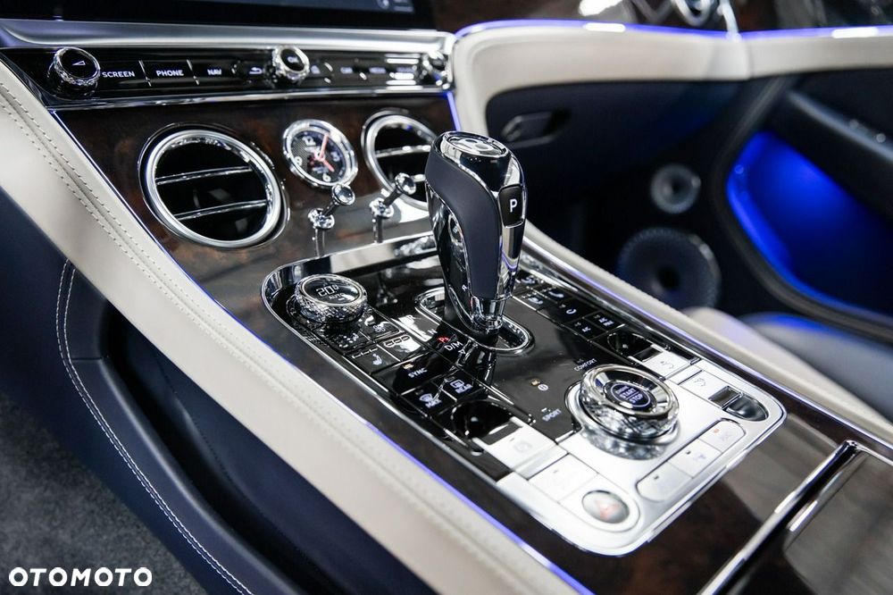 Bentley Continental GT V8 - 33
