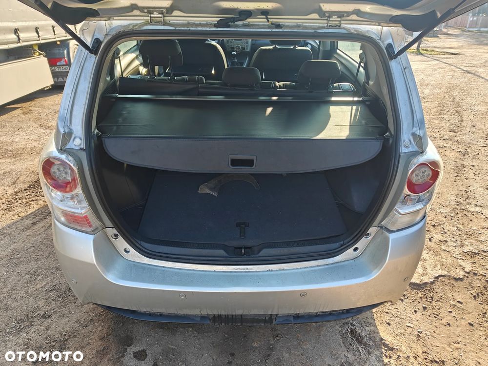 Toyota Verso 2.0 D-4D Edition - 8