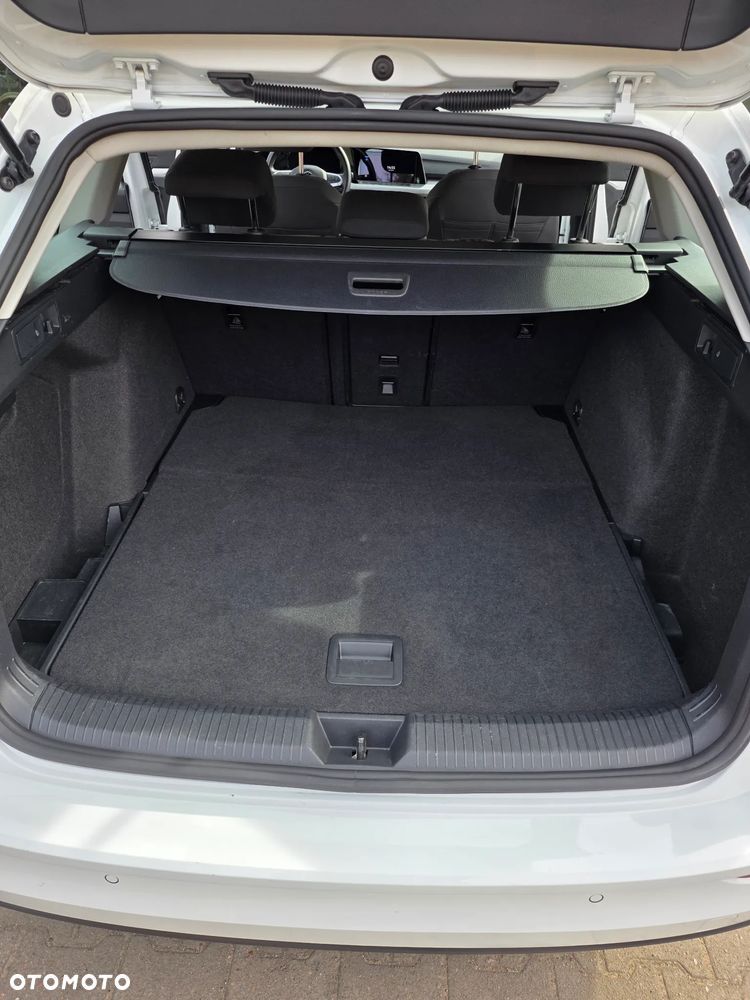 Volkswagen Golf Variant 2.0 TDI Life - 10