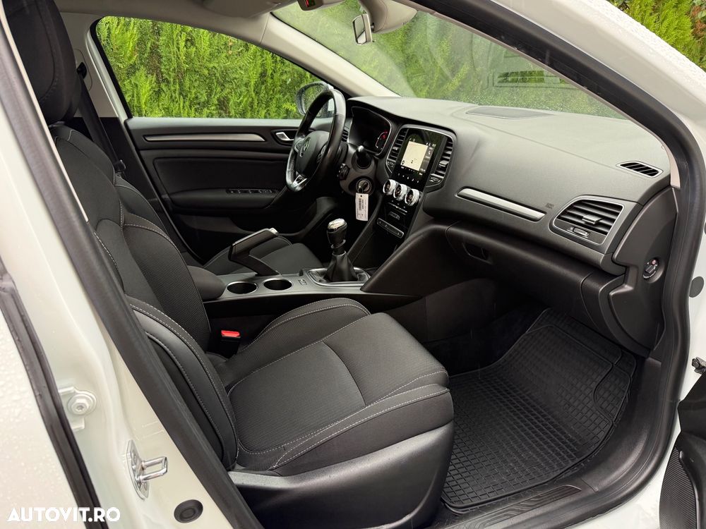 Renault Megane BLUE dCi 115 BUSINESS EDITION - 14