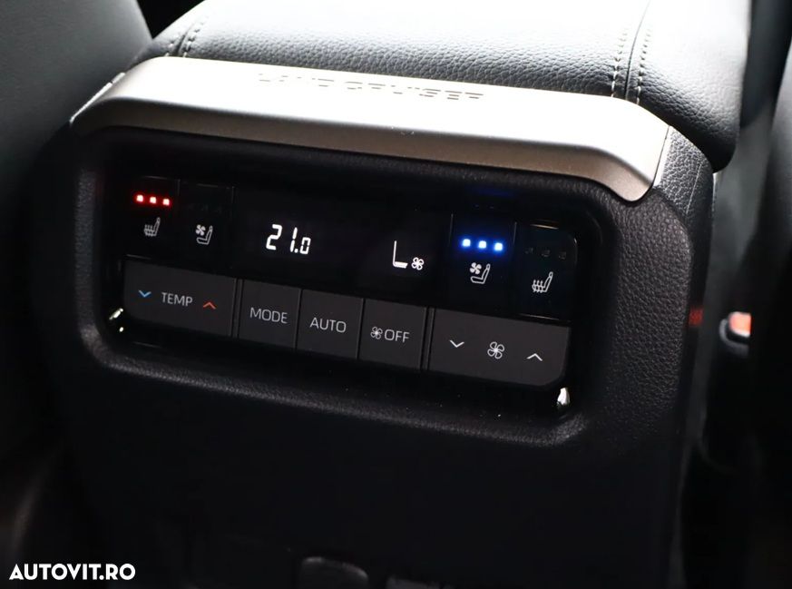 Toyota Land Cruiser 2.8 D-4D Automatik Executive - 24