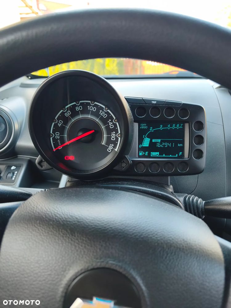 Chevrolet Spark 1.0 Base+ - 18