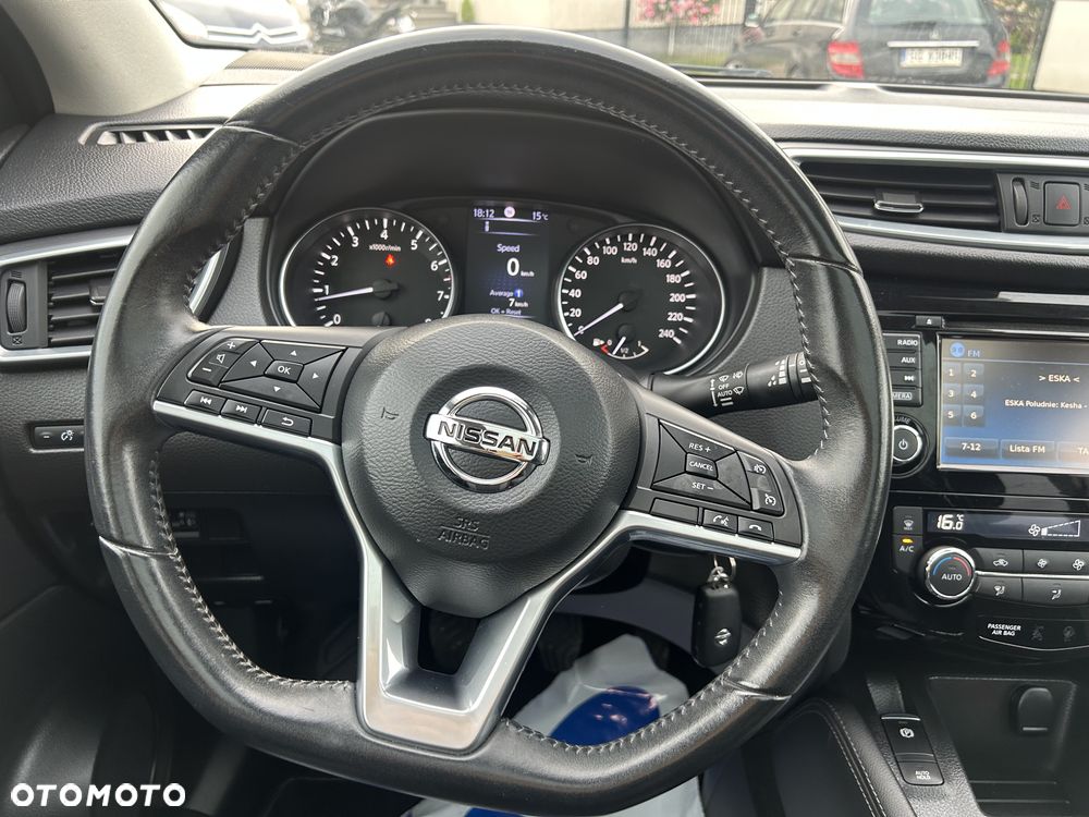 Nissan Qashqai 1.6 DIG-T N-Connecta - 21