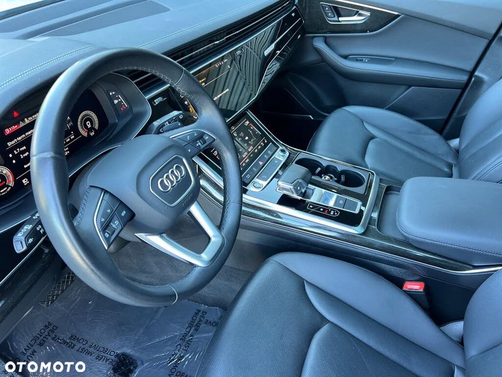 Audi Q7 - 11