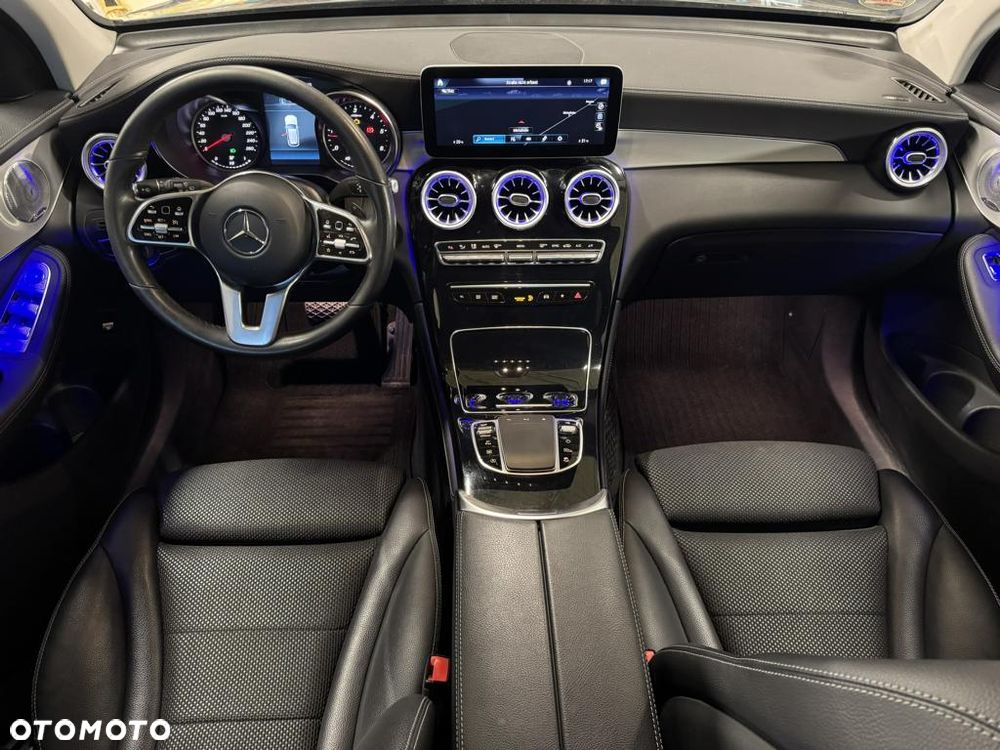 Mercedes-Benz GLC 220 d 4Matic 9G-TRONIC AMG Line - 11