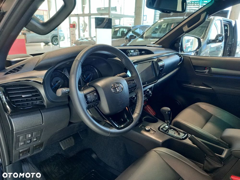 Toyota Hilux 2.8 D-4D mHEV Double Cab Invincible 4x4 - 10